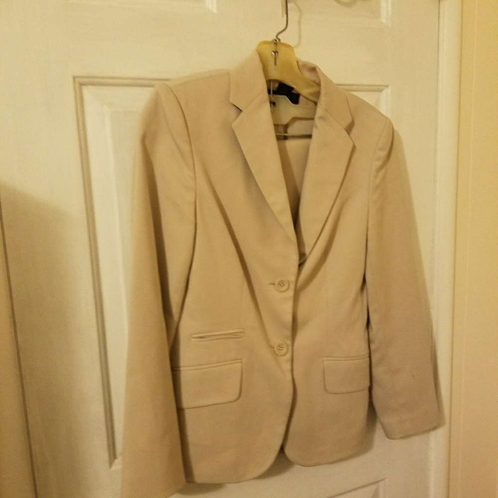 EXPRESS TAN SUIT